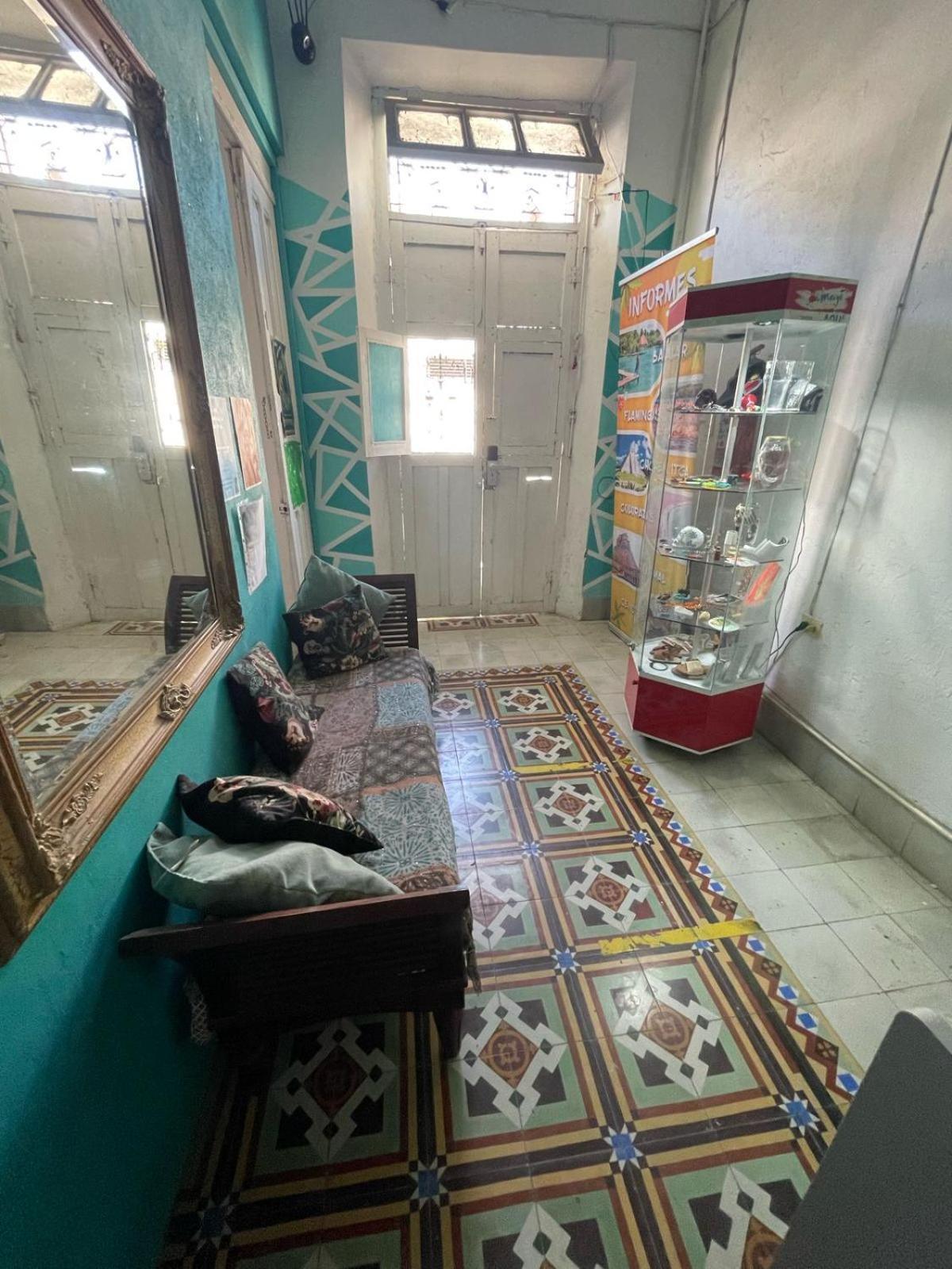 La Casa Del Keej Hostel Merida Bagian luar foto